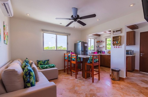 Isla Mujeres Apartment | FAB 1 bedroom sleeps 3 by Mango Cafe