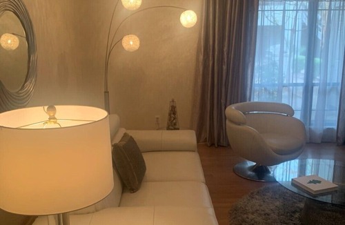 Bartlett Estates House | Fabulous Biltmore Condo