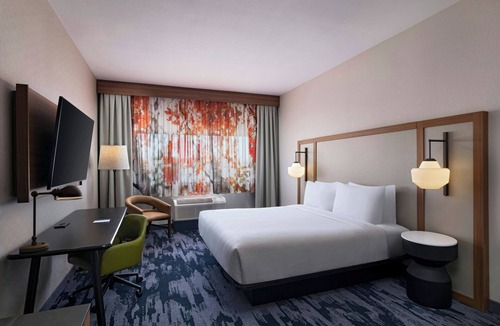 Ahwatukee Foothills Hotel | Fairfield by Marriott Inn & Suites Phoenix West Chandler