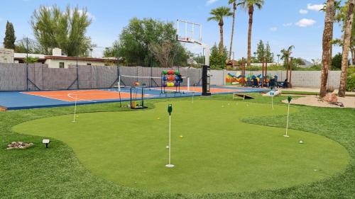 Thunderbird Desert Estates House | Fairway Oasis by AvantStay