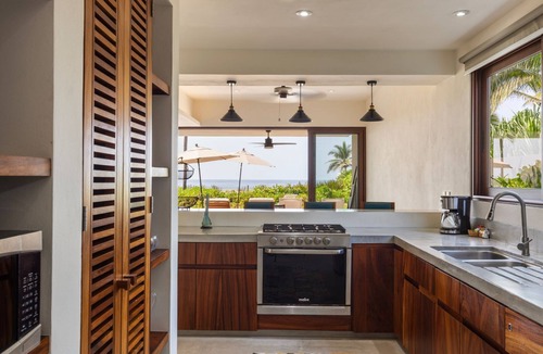 Ixtapa Villa | Family 3BR Stay I Kid-Friendly + Easy Access