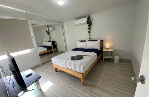 Machado Norte Apartment | Family Apartment & Free Parking!