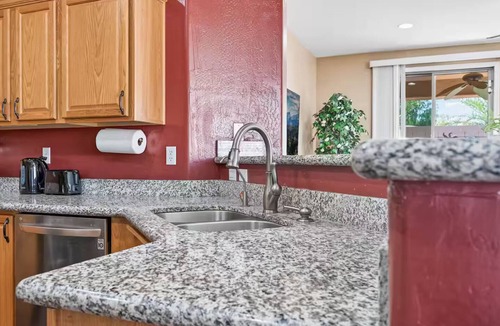 South Mountain House | Family‑Friendly 4‑Bed Home in Phoenix- Patio, & Fast Wi‑Fi