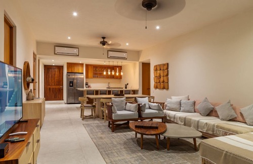 Ixtapa Villa | Family-Friendly 4BR I Sand at Your Door + Pool