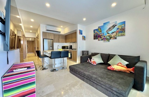 Las Glorias Apartment | Family friendly 1 bdr sleeps 4 amazing views Amazing pools