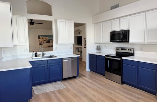 Provinces Master Community House | Family friendly oasis with private office in ideal location. Pet friendly!