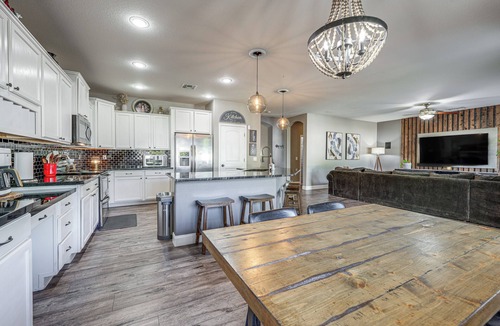 Rovey Farm Estates House | Family-Friendly Retreat w/Pool - Near Westgate!