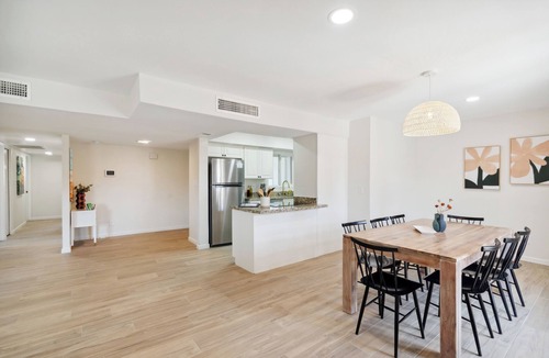 Tempe House | Family Friendly Retreat | Pool & Putting Green