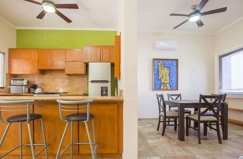 La Paz House | Family-friendly Townhome, Patio, Beach 4 Blocks!