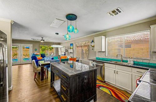 Peoria Villa | Family Fun House Close to Everything