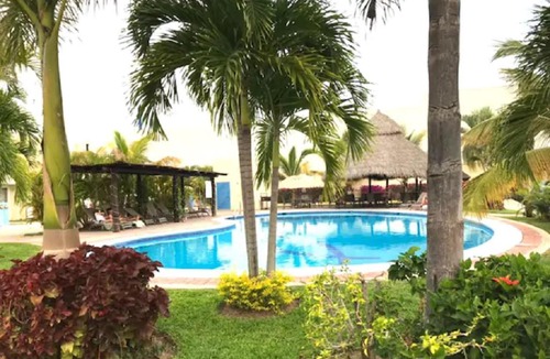 Valle Dorado Apartment | Family Home close to the Beach, Vidanta, Aqua Adventures with Pool & Parking