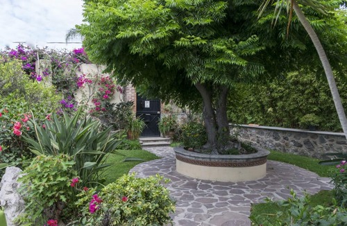 Rancho del Oro Villa | Family, Pet, Disabled Friendly Villa with Pool, Wi-Fi, and Air Conditioning.