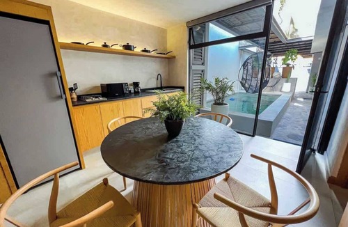La Estancia House | Family Rooftop & Private Pool Property