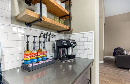 Gilbert House | Fantastic Location! 1/2 mi to Dwntwn Gilbert-Beauty4 Beds, Priv Pool & Free Heat