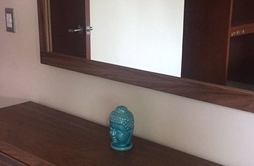 Zona Expo House | Faro Expo GDL for 12 pp near Plaza del Sol. Pet friendly. Steps from the expo.