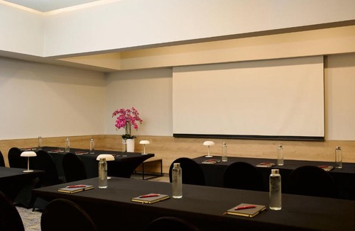 Monterrey Hotel | Fiesta Inn Monterrey Valle