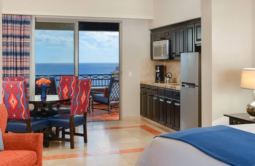 Paraiso Escondido Hotel | First class Golf & Spa resort- All suites with terrace and Pacific Ocean view.