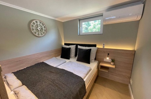 Ramstein-Miesenbach Hotel | Five Studios - Premium Rooms
