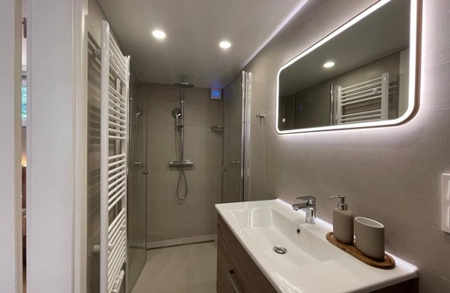 Ramstein-Miesenbach Hotel | Five Studios - Premium Rooms