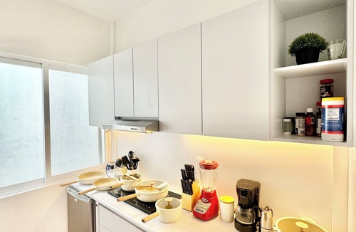 Oaxaca Apartment | Flat 1/1 500 mbps Wifi full kitchen, desk, office chair, 50" Smart TV-Monitor