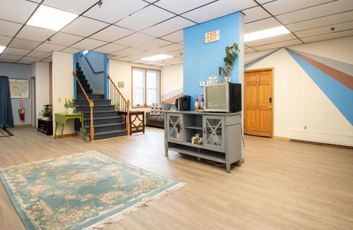Whippleville Hotel | Foothills Lodge & Cafe