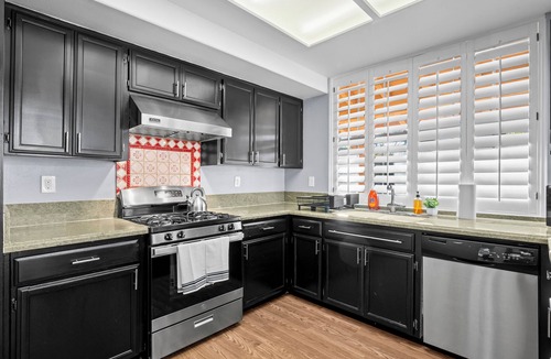 Mesa House | Free Heated Pool, Game Room, Fire-Pit, BBQ, Luxury Home