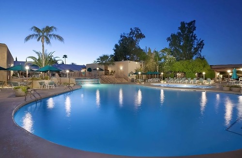 South Scottsdale Resort | Free Local Shuttle to Old Town Scottsdale, Fashion Square Mall, Camelback