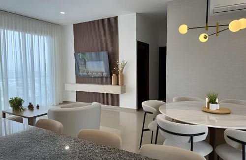 Zona Dorada Apartment | Frente a la Marina vista al Mar