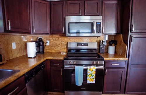 Fireside at Norterra House | Full family friendly house w/private pool and pizza oven!
