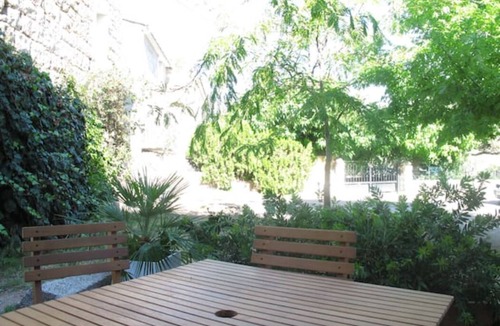Porto-Vecchio House | Fully-equipped apartment in the heart of the village of Muratellu.