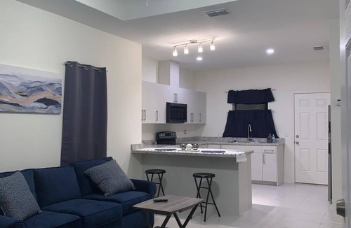Edinburg Apartment | Fully Furnished 2 Bed/2 Bath Apartment