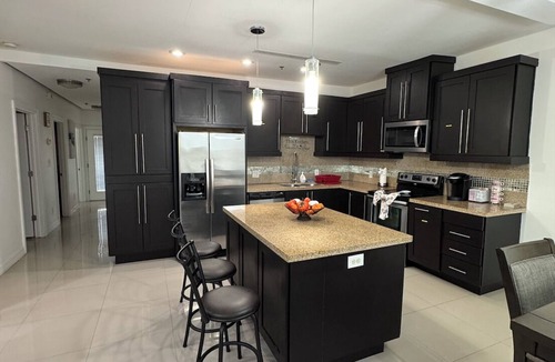 McAllen Condo | Fully Furnished 3BR/2BA Condo with Balcony. Close to Airport, Shopping & Dinning
