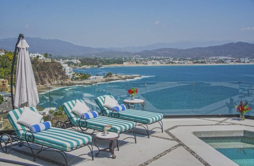 La Punta Villa | Fully staffed villa cook included