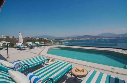 La Punta Villa | Fully staffed villa cook included