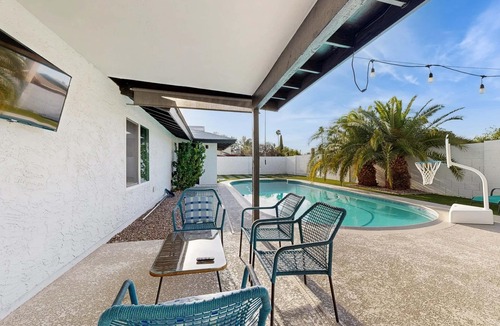 Mesa House | Fun-filled desert oasis with fast WiFi, central AC, private pool & enclosed yard