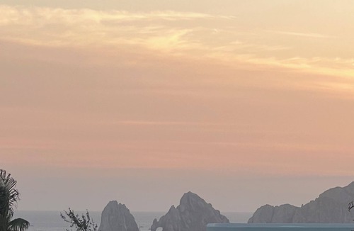 Cabo Bello House | Funky 2 bd Mexican Igloo in gorgeous Cabo Bello. + Walk to beach.