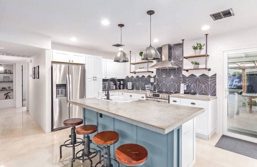 Papago Parkway House | Galactic Getaway by Scottsdale Beach Club - NEW