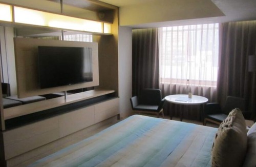 Zona Rosa Hotel | Galeria Plaza Reforma - Brisas Business Club