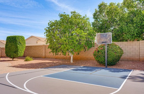 Arrowhead Ranch House | Game Room, Backyard Oasis! Glendale Group Getaway