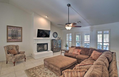 Saddleback Hills House | Game Room, Fire Pit & Putting Green: Glendale Home