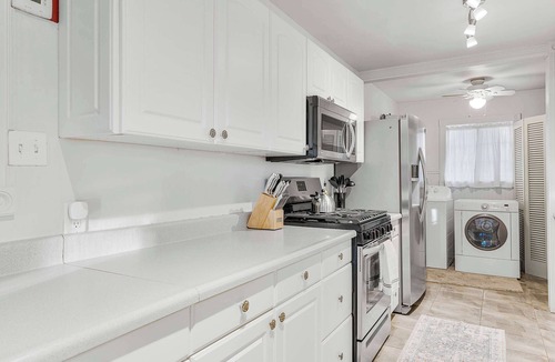Paso Robles House | Game room & Fire Pit, Short Walk to Downtown!