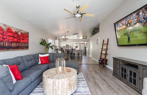 North Scottsdale House | Gated! 3/2 Pool, Bbq, Fire-Table! License #2034087