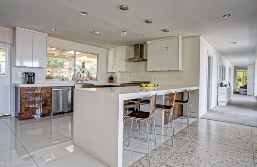Canyon Corridor House | Gated Celebrity Estate With Panoramic Views Of City