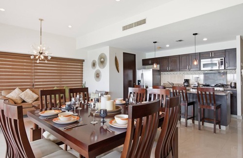 Zona Dorada Apartment | Gavias Golden | 3 Bedrooms, Beach, Pool & Gym