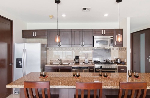 Zona Dorada Apartment | Gavias Golden | 3 Bedrooms, Beach, Pool & Gym