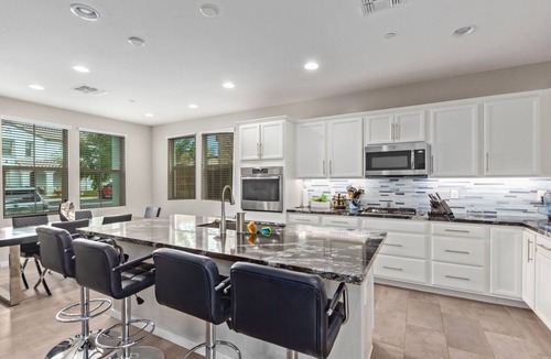 Bella Vista House | Gilbert Haven: A Family Delight in Enchanting Community