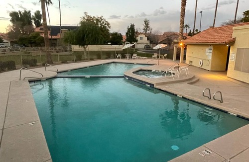Townhomes On Coral Reef House | Gilbert Home on Elliot Shores