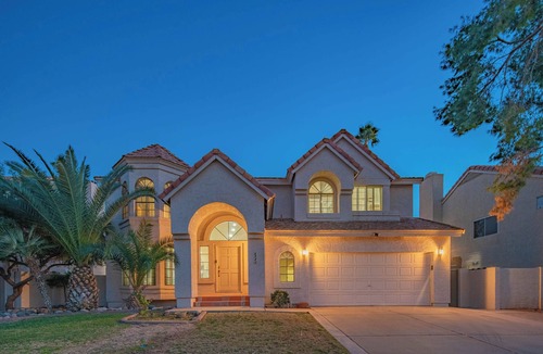 Arrowhead Ranch House | Glendale Resort Estate, Pool, Theater, Game Room, Golf & Much More, 20 Guests