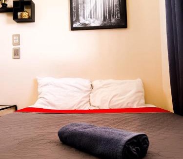 Durango House | Golden Vintage Room , Paseo Durango