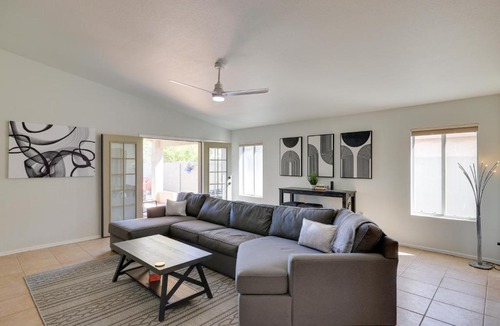 Arrowhead Ranch House | Golf Course View! Dog-Friendly Retreat in Glendale